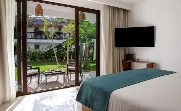 The Beachfront by The Fives Hotel - 4
