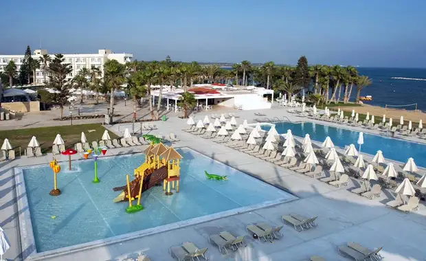Louis Phaethon Beach 4*