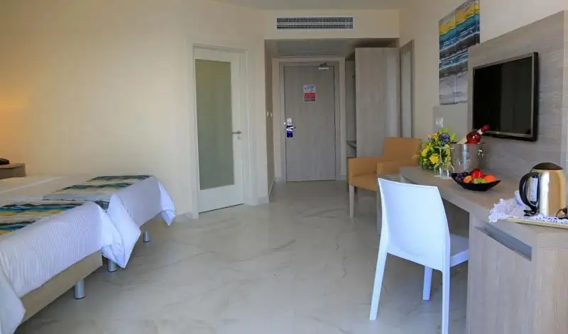 Labranda Riviera Hotel & Spa 4* Séjour Malte - Cdiscount Voyages ...