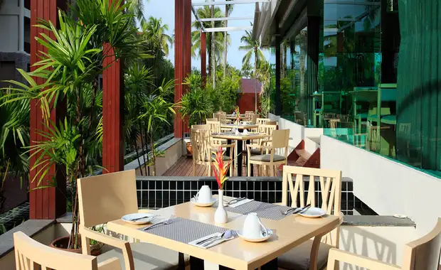 Combiné Abu Dhabi & Phuket : Royal M Resort Abu Dhabi 5* / Graceland Khaolak Beach Resort 5* - 8