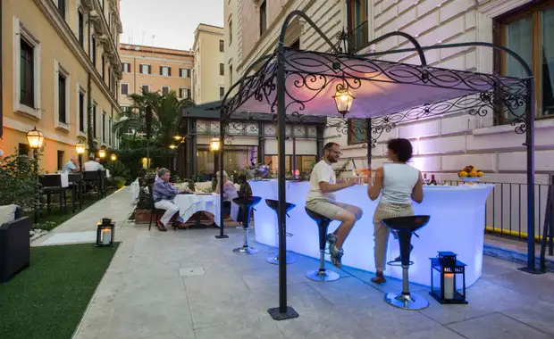 Rose Garden Hotel - 4* - 4