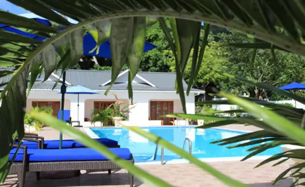 COMBINÉ 2 ILES : MAHÉ + PRASLIN Thalassa Self-Catering Apartments + The Britannia 07 nuits - 5