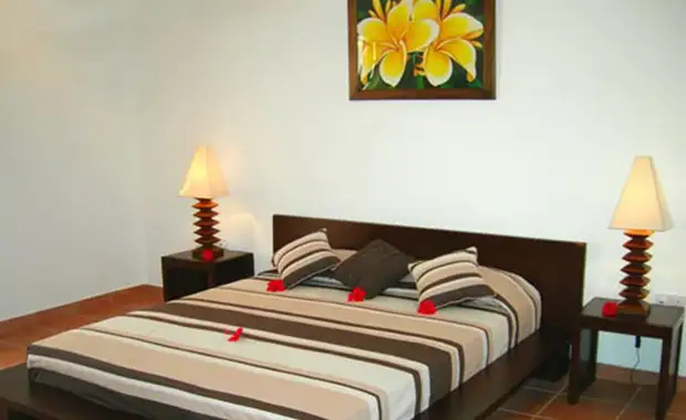 COMBINÉ 2 ILES : MAHÉ + PRASLIN Thalassa Self-Catering Apartments + The Britannia 07 nuits - 12