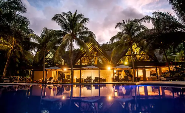 COMBINÉ 2 ILES : PRASLIN + MAHÉ Paradise Sun + Avani Seychelles Barbaron 09 nuits **** - 8