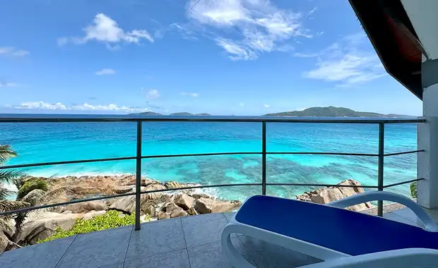 COMBINÉ 3 ILES : PRASLIN + LA DIGUE + MAHÉ Berjaya Praslin + Le Patatran + Valmer 10 nuits - 14
