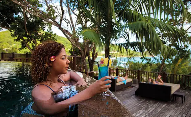 COMBINÉ 3 ILES : PRASLIN + LA DIGUE + MAHÉ Berjaya Praslin + Le Patatran + Valmer 10 nuits - 9