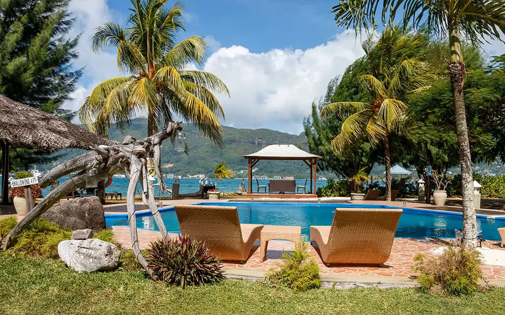 COMBINÉ 2 ILES : PRASLIN + MAHÉ Berjaya Praslin + L'Habitation Cerf Island 14 nuits ** - 4