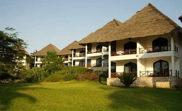 BlueBay Beach Resort & Spa ***** - 5