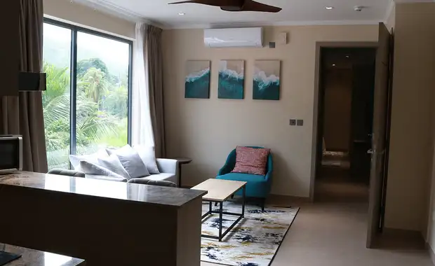 COMBINÉ 2 ILES : MAHÉ + PRASLIN Thalassa Self-Catering Apartments + The Britannia 07 nuits - 6