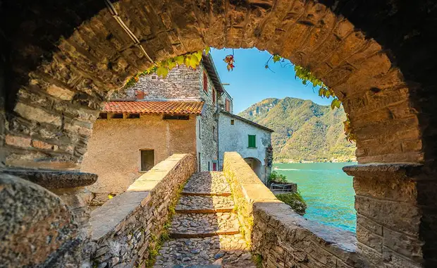 Autotour Les Lacs Italiens en liberté 4* - 9