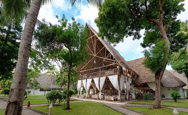 Diamonds Malindi 4* sup + Safari 2N - 4