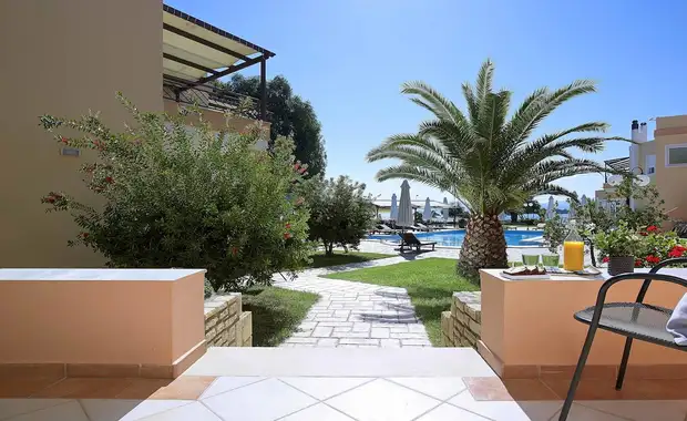 Avantis Suites Hotel - 23