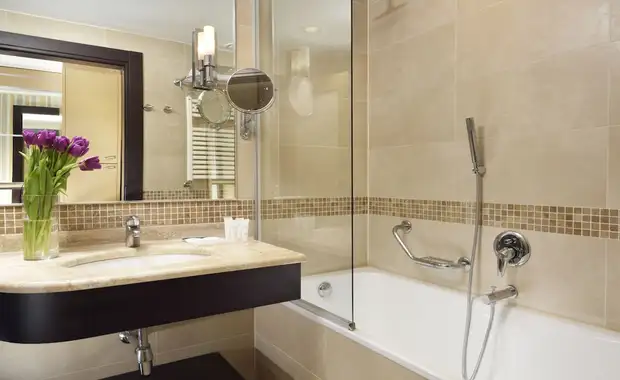 UNAHOTELS Varese - 4