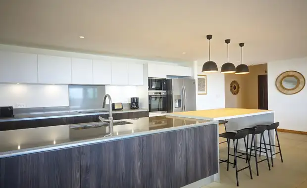 Mythic Suites & Villas - 11