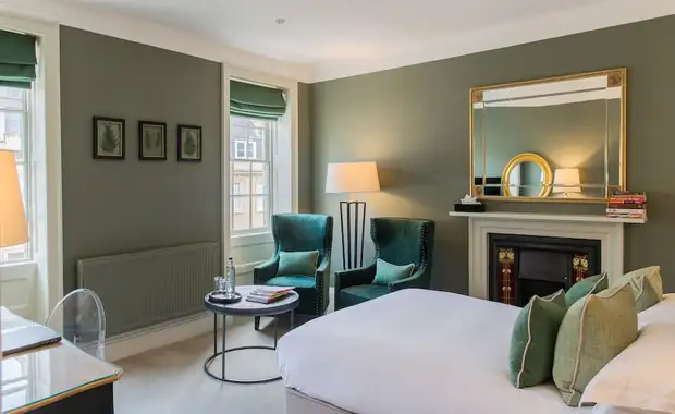 The Queensberry - 23