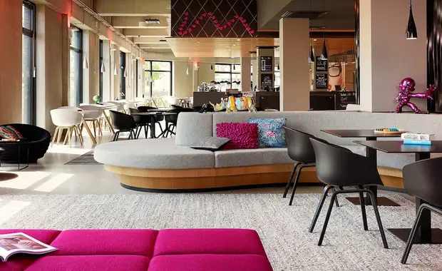 Moxy Berlin Ostbahnhof - 1