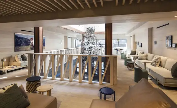 Moxy NYC Times Square - 6