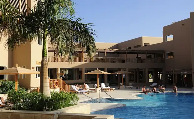 The Breakers Diving & Surfing Lodge - 7