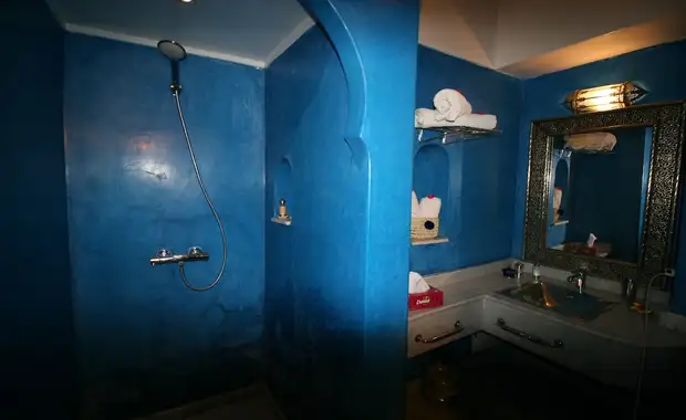 Riad Alaka - 39