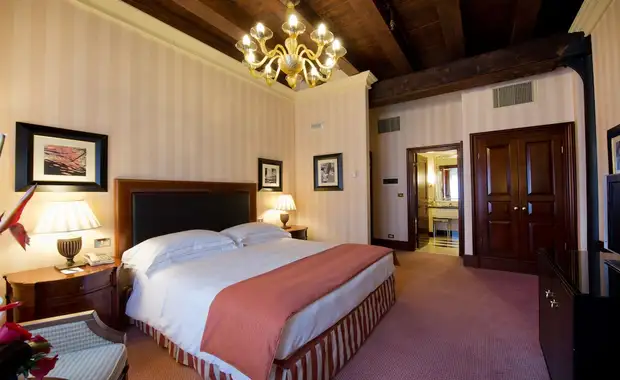 Hilton Molino Stucky Venice - 13