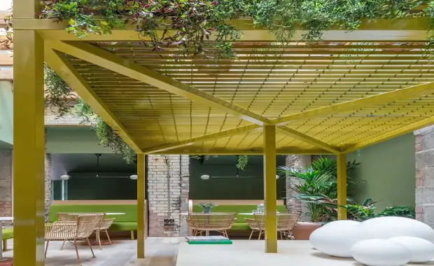 Whitworth Locke - 32