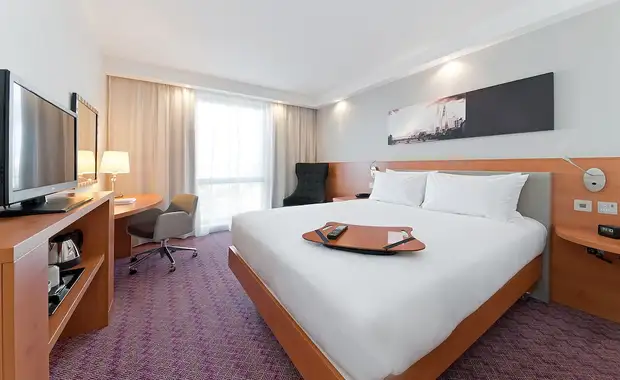 Hampton by Hilton London Waterloo - 4