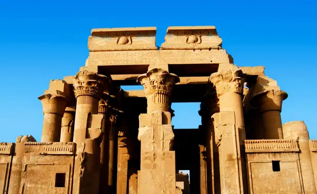 Les pyramides et le Nil - visites incluses 5* - 10