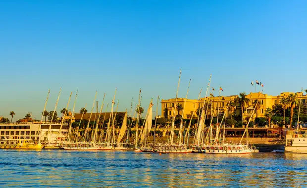 Sur les traces des pharaons 5* - 6