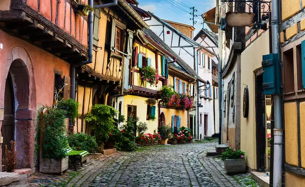 Charme français et saveurs traditionnelles dans un village médiéval en Alsace - 3* - 10