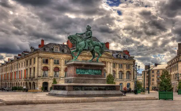 Bulle romantique à Orléans - 4* - 8