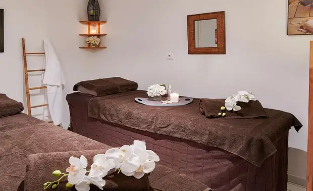 Escapade en famille avec accès au Spa face à la mer - 3* - 13