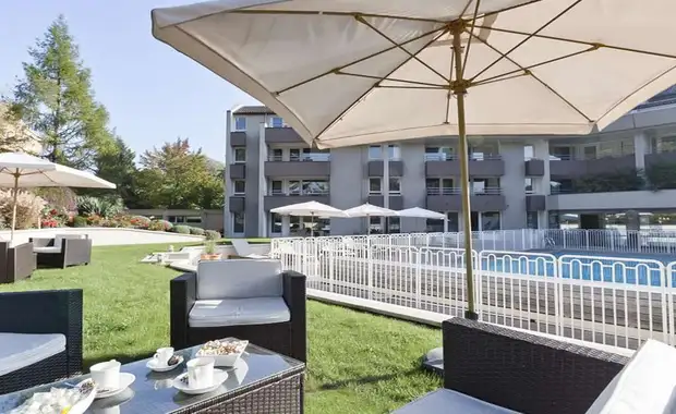 Profitez d'un séjour avec piscine à quelques minutes du centre ville de Genève - 4* - 16