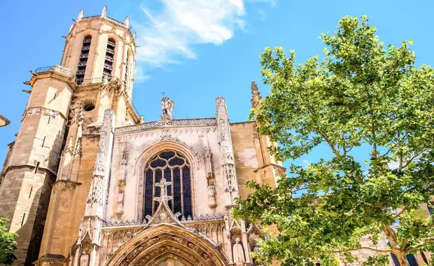 Séjour détente et découverte dans la capitale culturelle de la Provence (jusqu'à 4 personnes) - 3* - 11