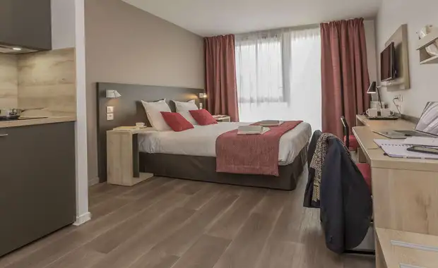 Séjours au coeur du centre ville du Mans - 3* - 11