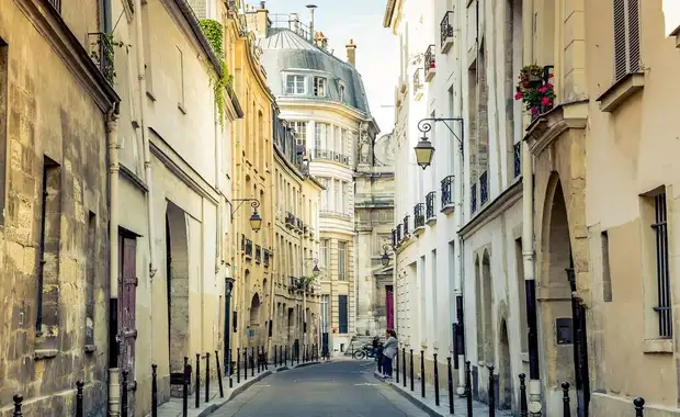 Séjour dans un hôtel sculptural à Paris Porte de Versailles - 4* - 6