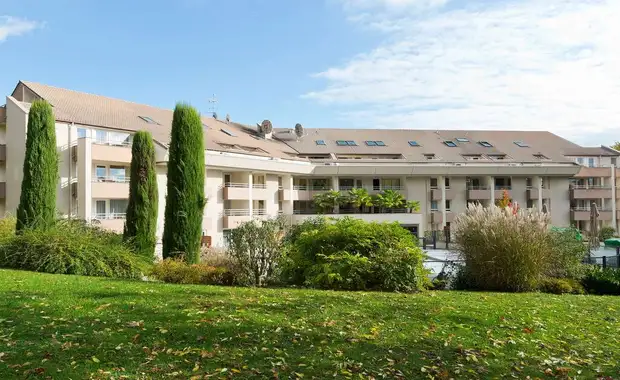Profitez d'un séjour avec piscine à quelques minutes du centre ville de Genève - 4* - 5