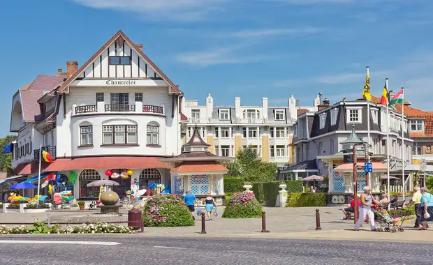 Découvrez cette station balnéaire typique Coq-Sur-mer - 3* - 9