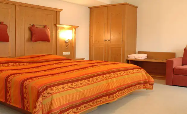 Profitez de la nature luxembourgeoise, d'un dîner à 4 plats et détendez-vous dans le spa ! - 4* - 11