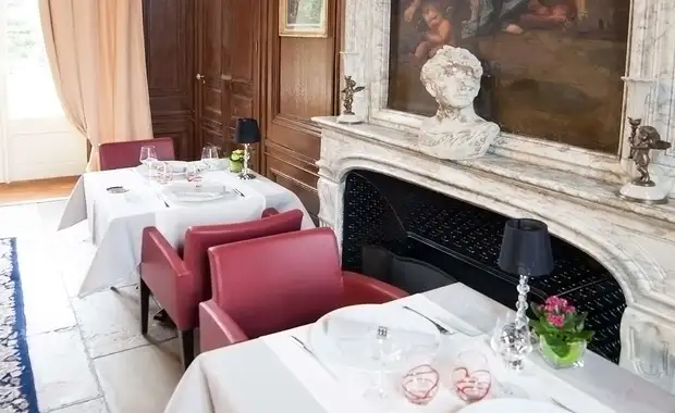 Romance à Saint-Malo avec champagne dans un château du XVIIIème - 4* - 17