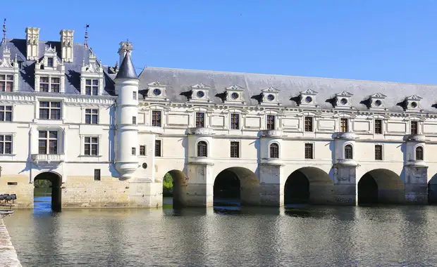 Week-end en plein coeur de Tours avec visite du château de Chenonceau - 4* - 41