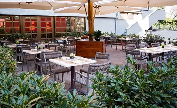 Hôtel 4* + Billet au match - Club AC Milan **** - 8