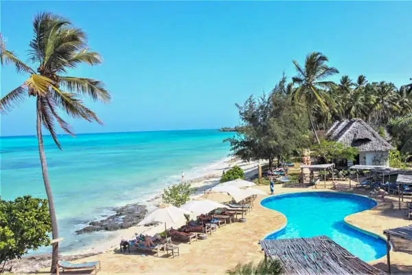 Combiné circuit et hôtel Club Jumbo Reef & Beach Resort 4* avec 2 nuits au parc de Selous **** - 5