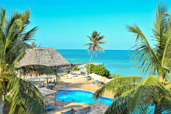 Combiné circuit et hôtel Club Jumbo Reef & Beach Resort 4* avec 2 nuits au parc de Selous **** - 7