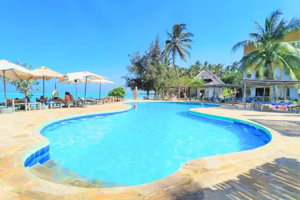 Combiné circuit et hôtel Club Jumbo Reef & Beach Resort 4* avec 2 nuits au parc de Selous **** - 9