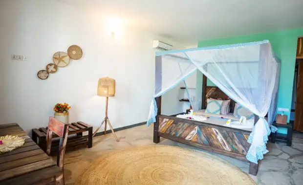 Combiné circuit et hôtel Club Jumbo Reef & Beach Resort 4* avec 2 nuits au parc de Selous **** - 17